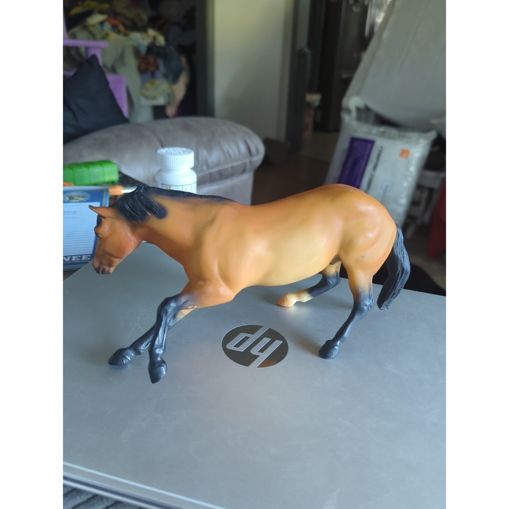 Breyer Classic Scale Buckskin Cutting Horse - Picture 3 of 8